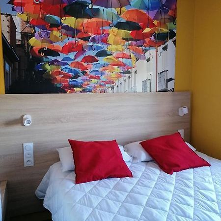 Kyriad Direct Martigues Esterno foto
